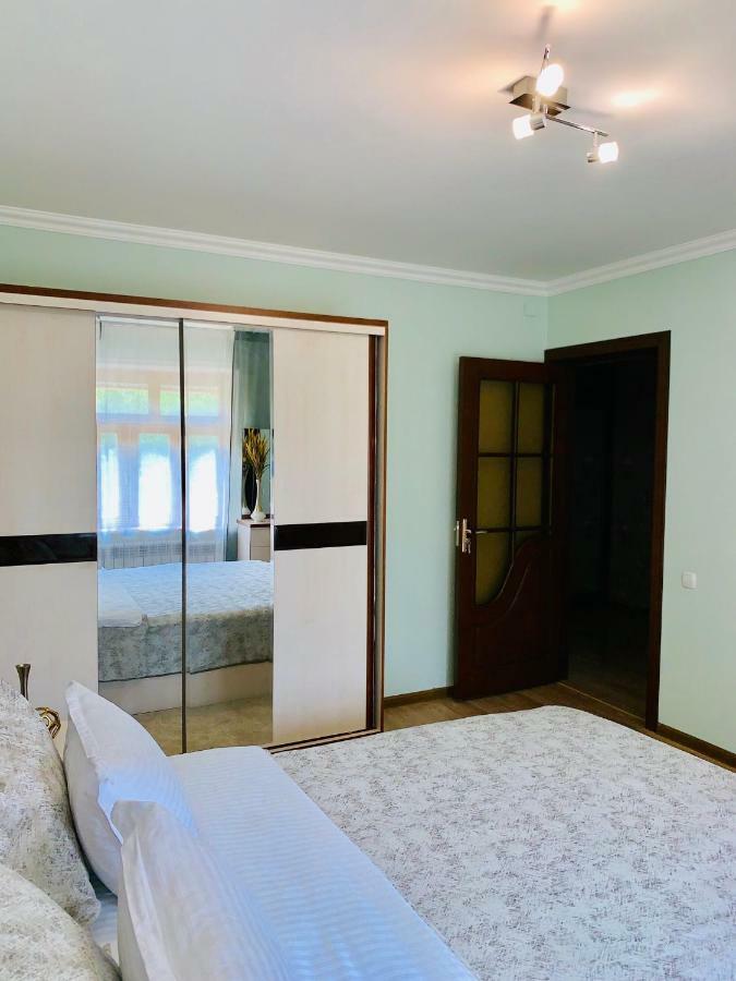 Samarkand Apartment ภายนอก รูปภาพ